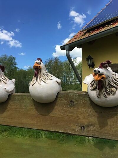 Funny Chicken Fence Decor Statues